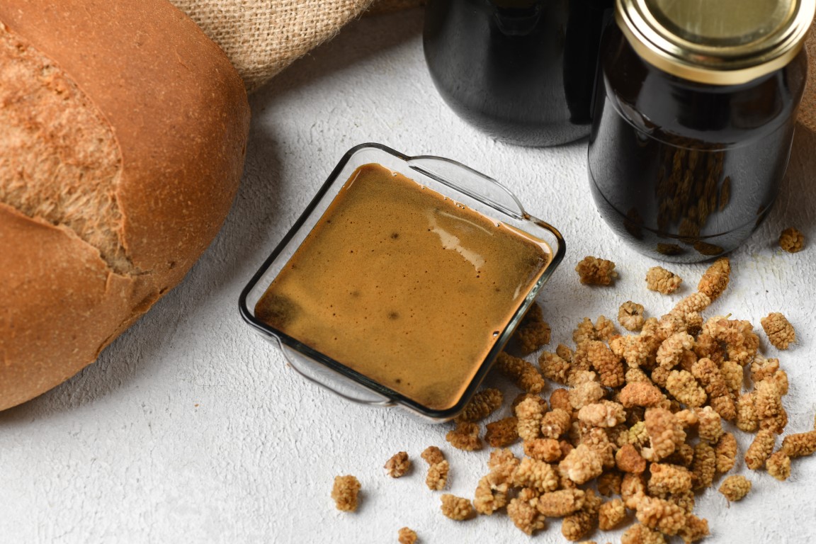 DUT PEKMEZİ 900 GR